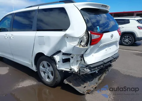 2015 Toyota Sienna Le 7 Passenger/Le 8 Passenger из США, поврежденный, VIN 5TDKK3DC6FS664852